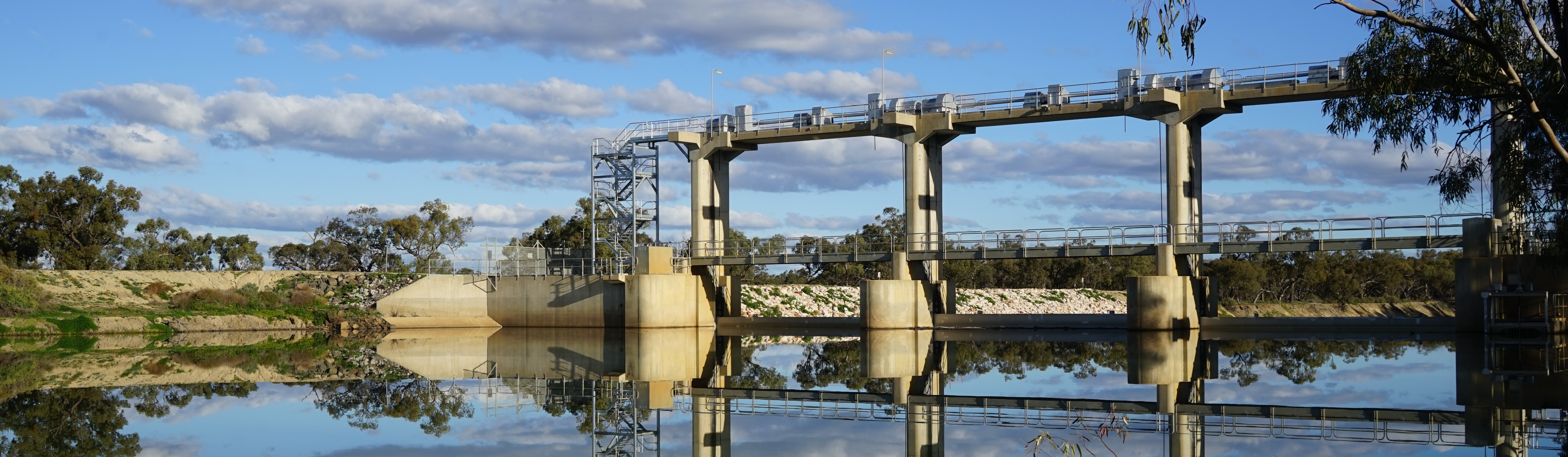 View of Weir from upper side of Murrumbidgee River, Hay